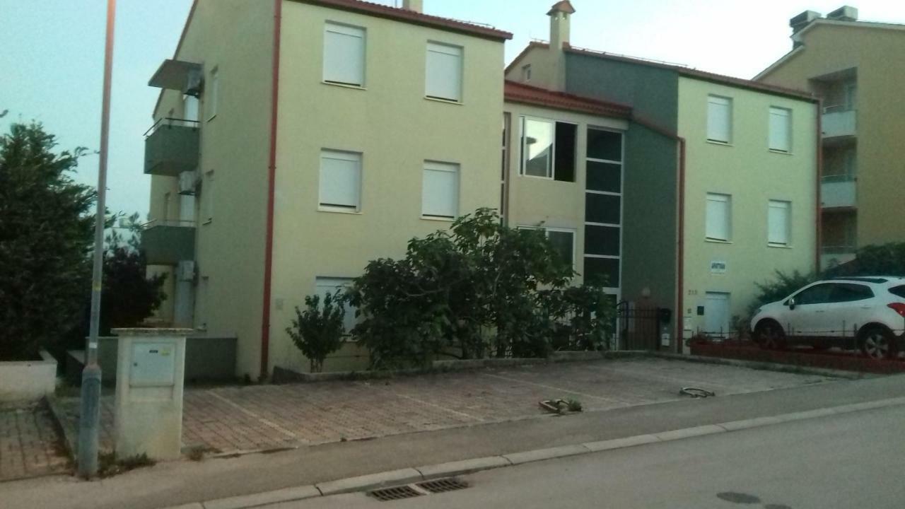 Ferienwohnung Kamenjak Free Bikes Premantura Exterior foto